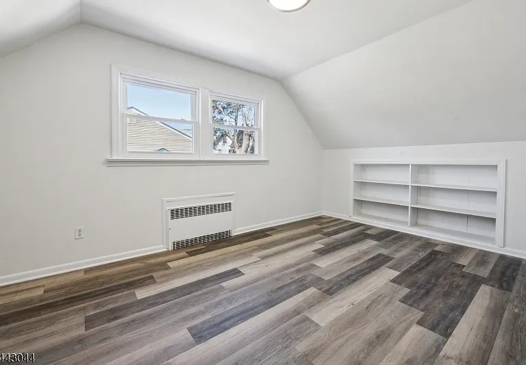 623 Livingston Rd — Photo 14