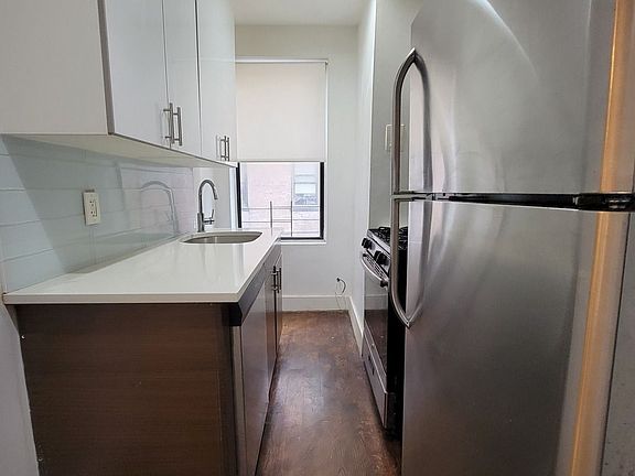 3rd image of 565 W 139th St #32B