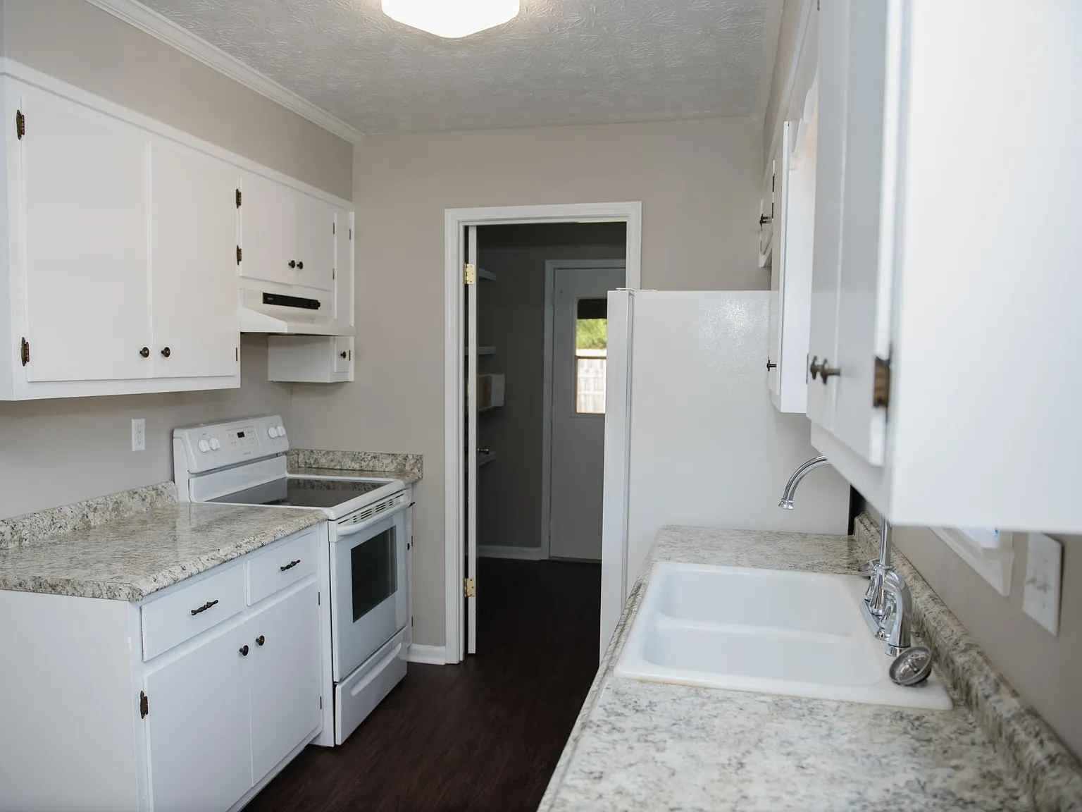 3 bed, 1365 sqft, $1,450 — Photo 3