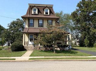 2029 Walnut St, Holmes, PA 19043