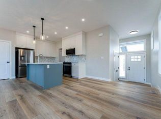 168 S 10th Ave SE, Drumheller, AB T0J0Y6