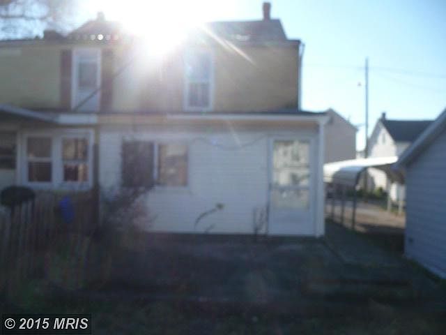 2nd image of 109 Middle St