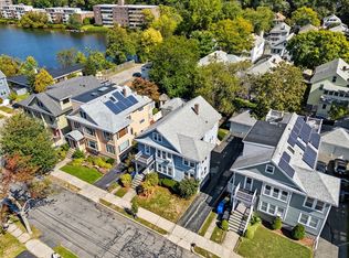 31 Pondview Rd, Arlington, MA 02474