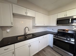 5825 Decatur Ave N, New Hope, MN 55428
