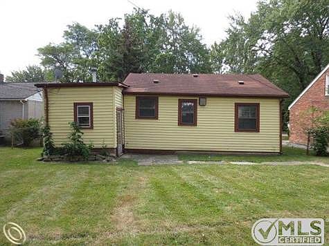 20545 RIDGEMONT REAR.JPG