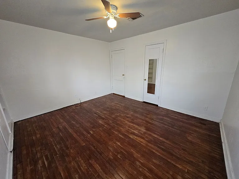 1012 Crescent Dr — Photo 6