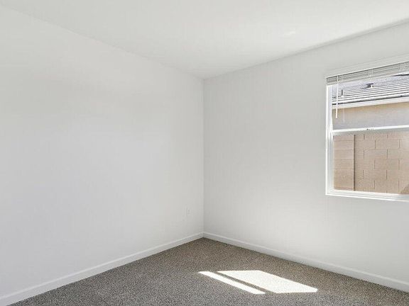 5th image of 1342 S Mullberry Street