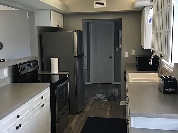 3rd image of 6102 Whiskey Creek Dr APT 201