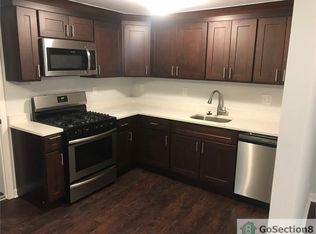 15 Mooring Ct, Essex, MD 21221