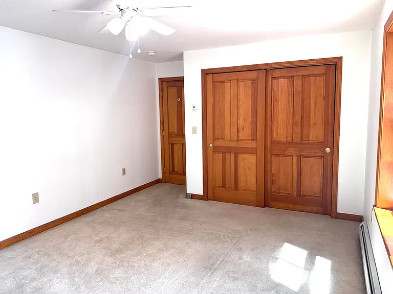 250 Elm St — Photo 12