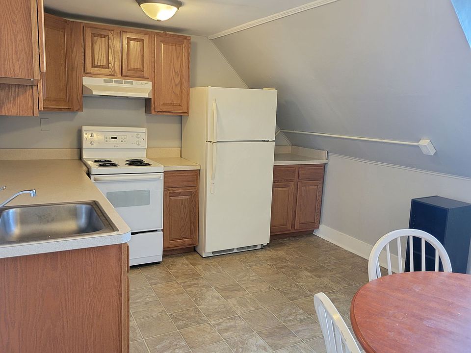 1st image of 331 Packard St APT 5