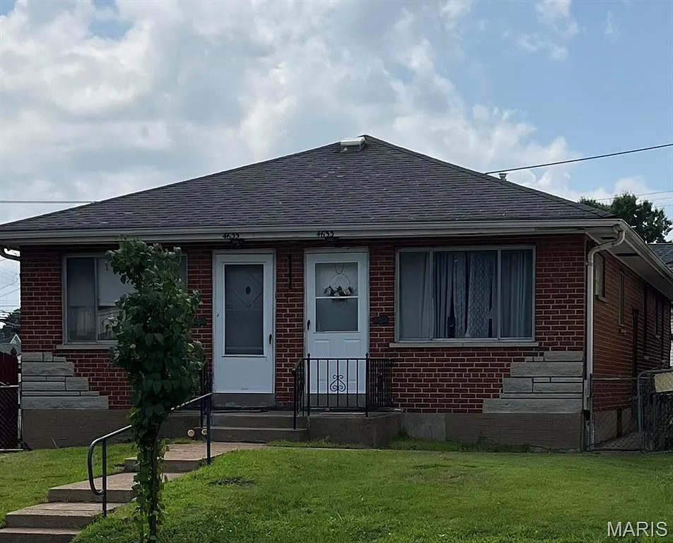 2 bed, 798 sqft, $1,325 — Photo 1