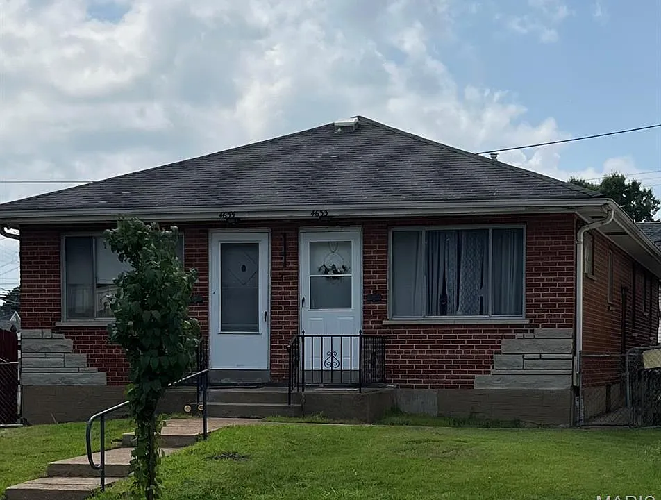 4633-4635 Morganford Rd