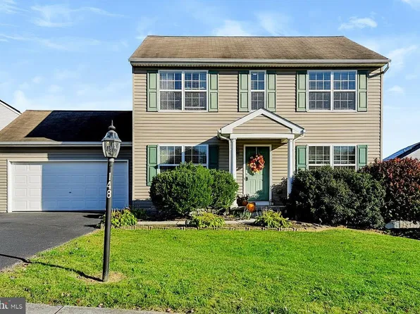 148 W Imperial Dr, Aspers, PA 17304