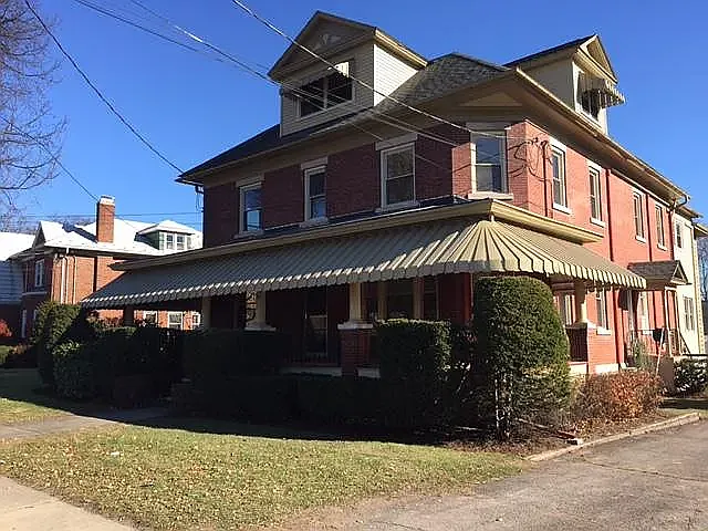 1689 Wyoming Ave