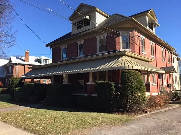 1689 Wyoming Ave, Kingston, PA 18704