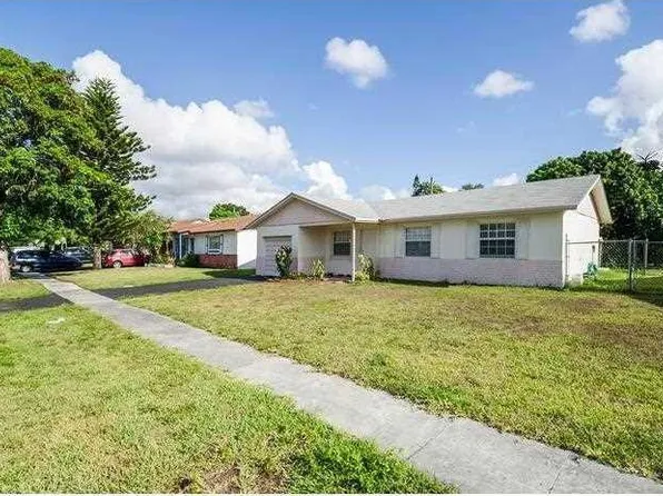 8231 NW 47 Street, Lauderhill, FL 33351