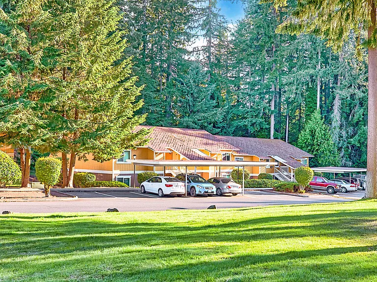 Forest Grove Apartments — Photo 8