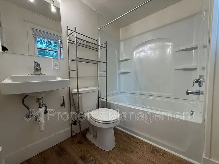 601 5th Ave S #3 — Photo 22