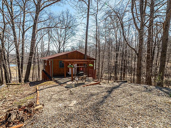 2nd image of 7665 E Butterman Rd