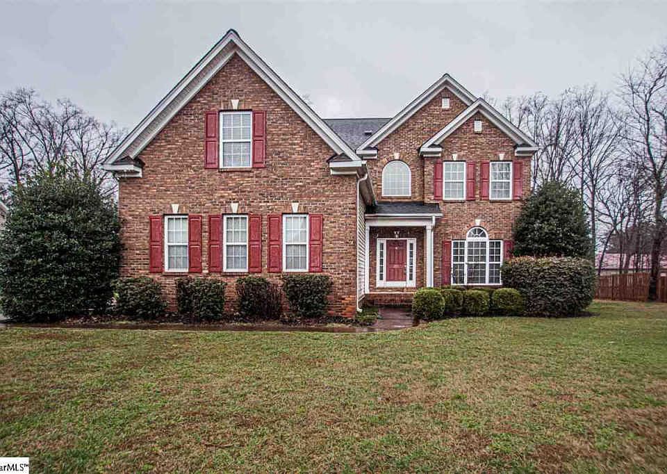 1st image of 221 Franklin Oaks Ln
