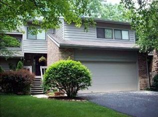 6 Brook Ln, Palos Park, IL 60464