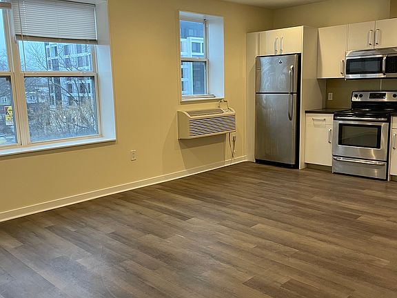 5th image of 249 S 49th St #319