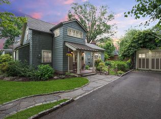 210 Cranford Ave, Cranford, NJ 07016