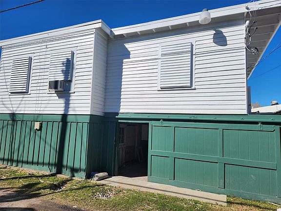 4th image of 1807 Church Rear St