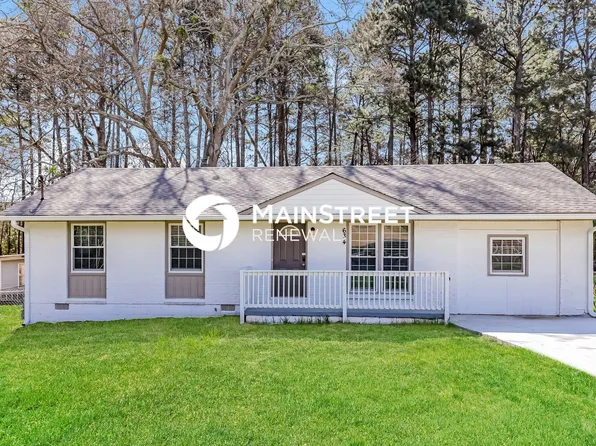 634 Roxbury Dr, Riverdale, GA 30274