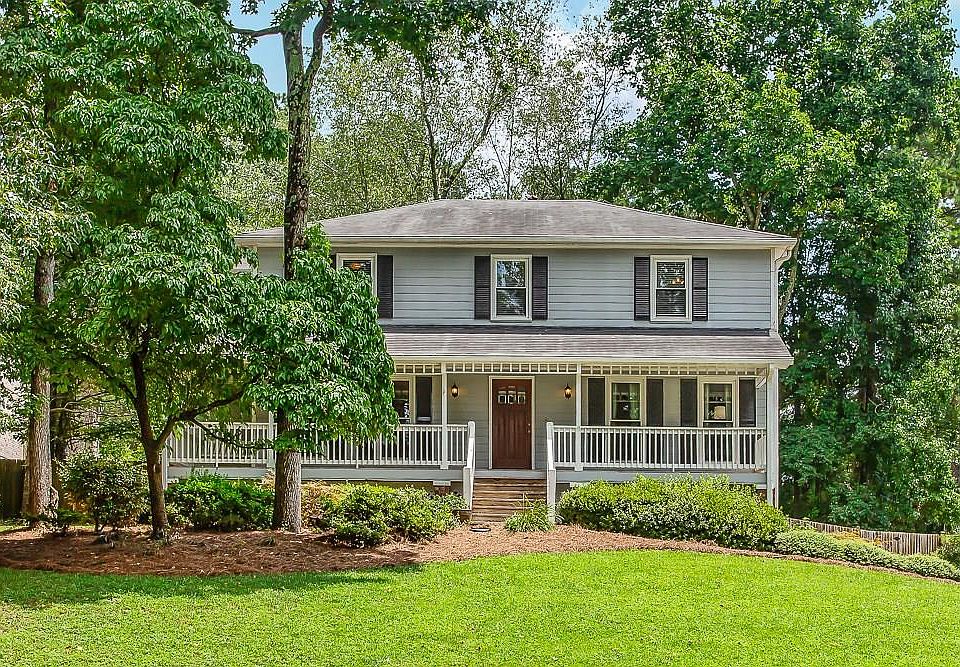 2nd image of 2268 Brownlee Dr