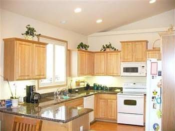 2nd image of 1109 180th St E