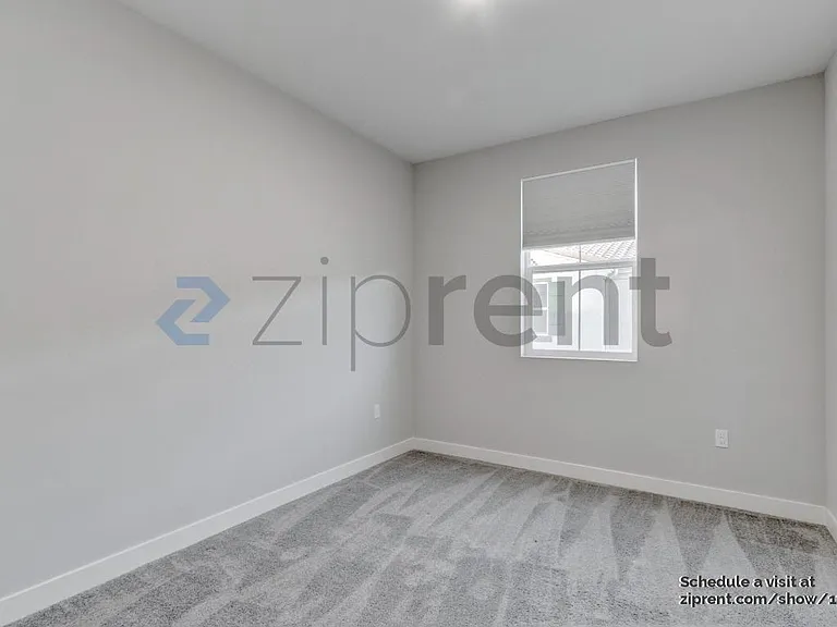 131 Avenida Chapala #105 — Photo 16