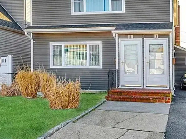 15 Sagamore Rd APT 1, Island Park, NY 11558