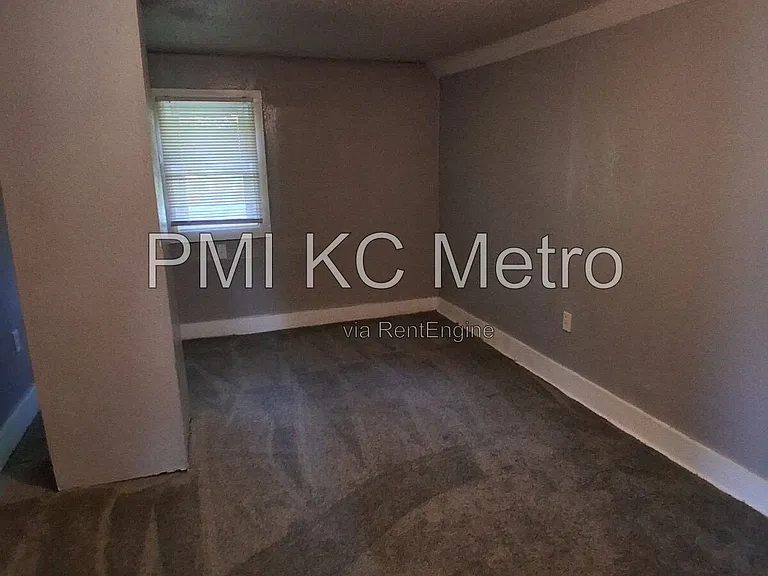 4607 Olive St — Photo 14