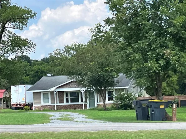 4282 Highway 31 SW, Falkville, AL 35622
