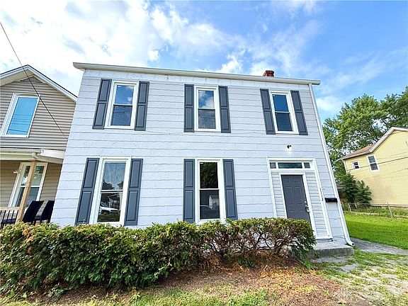 2nd image of 1112 Girard Ave