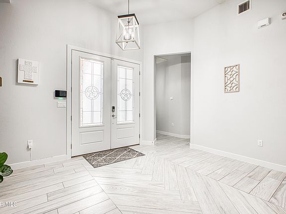 5th image of 14516 Tierra Magnolia Ave