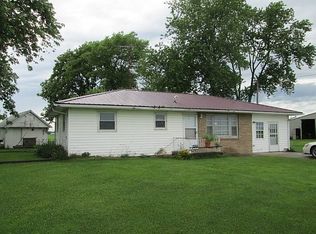 7211 N Ste Marie Rd, Olney, IL 62450