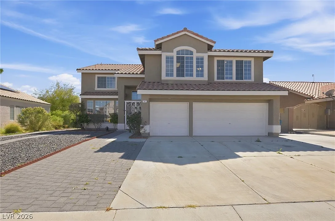 Building Photo - 747 Canyon Crest Dr