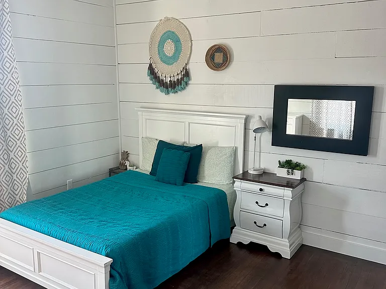 522 Herring Ave — Photo 9