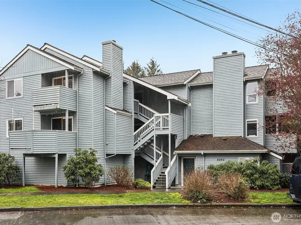 9242 Woodlawn Avenue N #B, Seattle, WA 98103