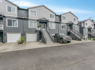 255 N 18th St APT 7, Saint Helens, OR 97051