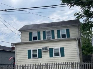 17 E Oak St, Millville, NJ 08332
