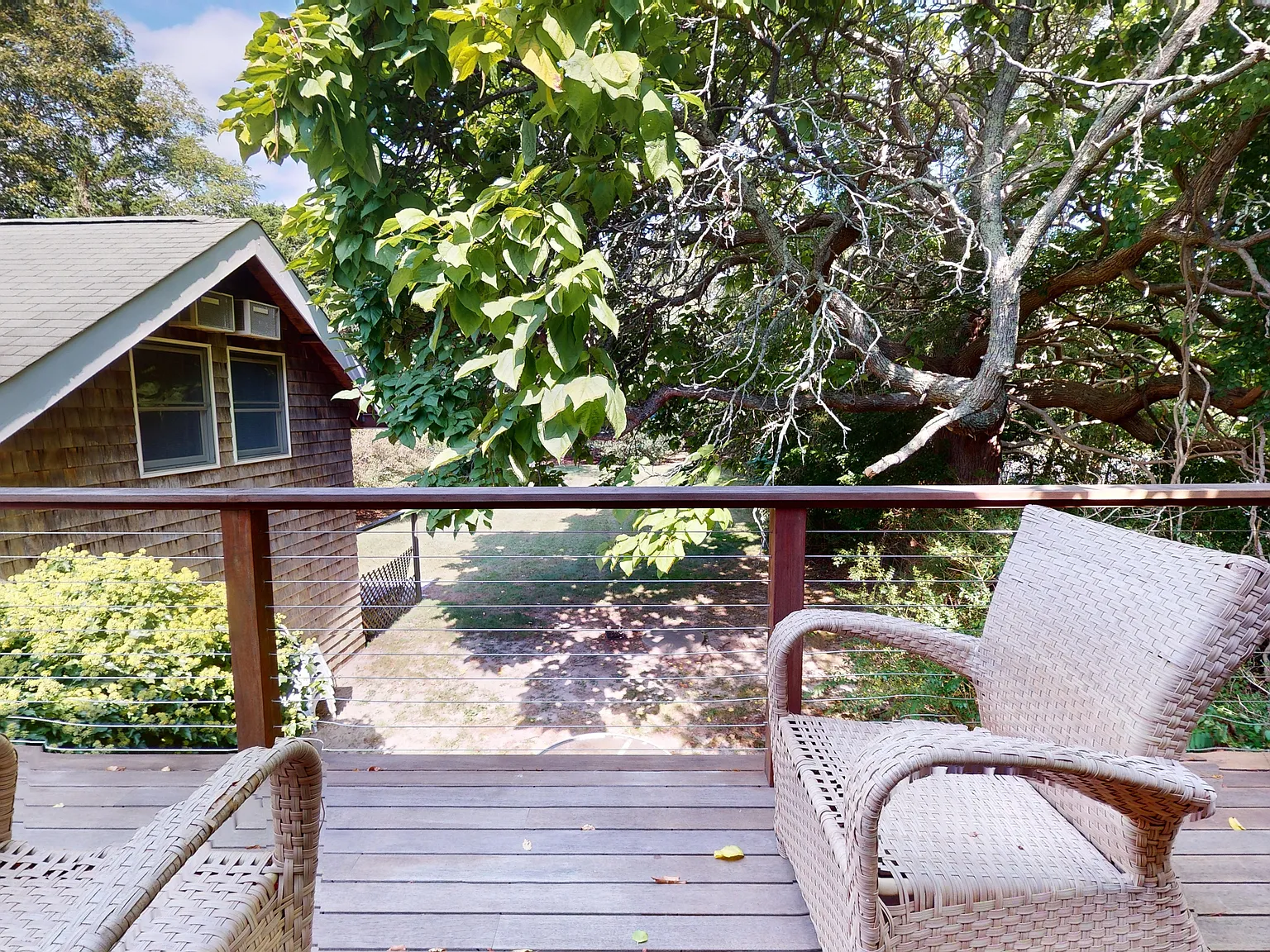 Charming Cottage in Westhampton Beach — Photo 4