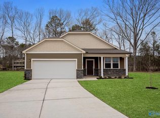 140 Vulcan St, Owens X Rds, AL 35763