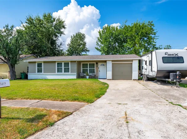 5311 Louise St, Baytown, TX 77521