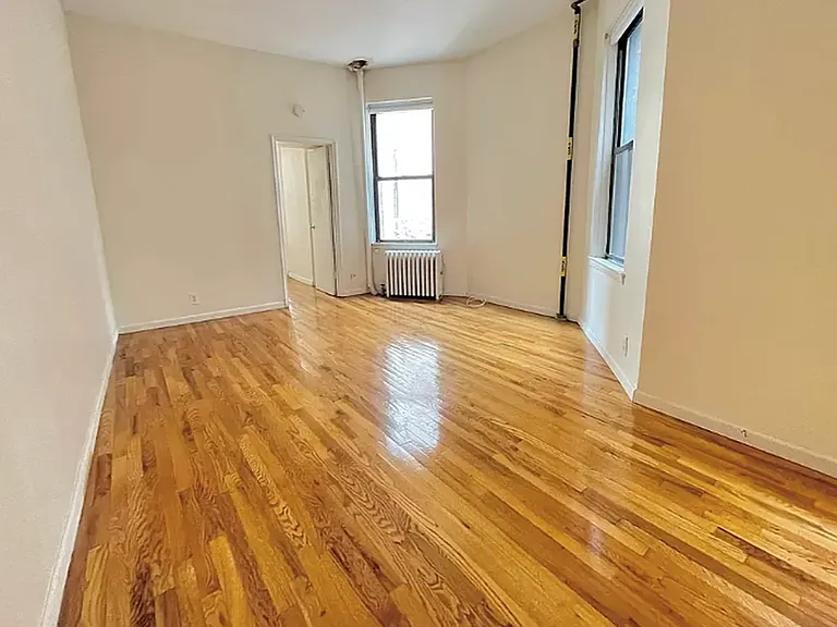 212 W 82nd St #4-C — Photo 2