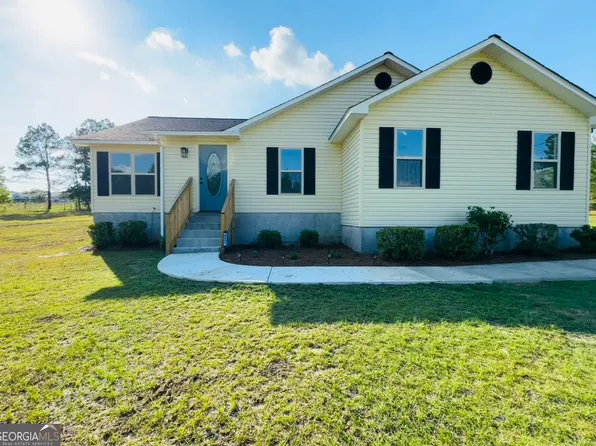 5597 Dodge Ave, Eastman, GA 31023