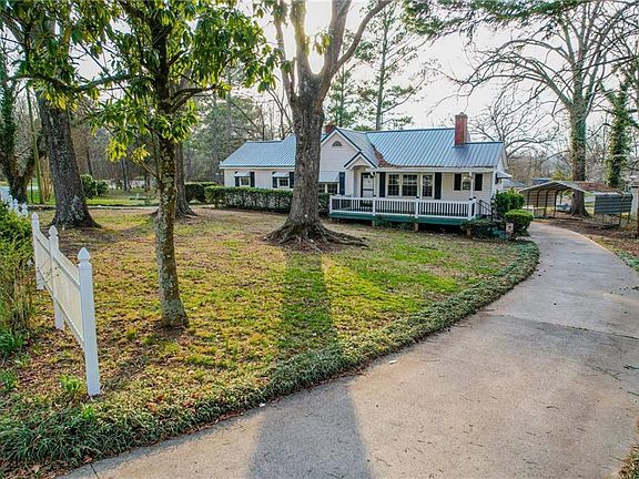 3rd image of 231 Mountain View Rd